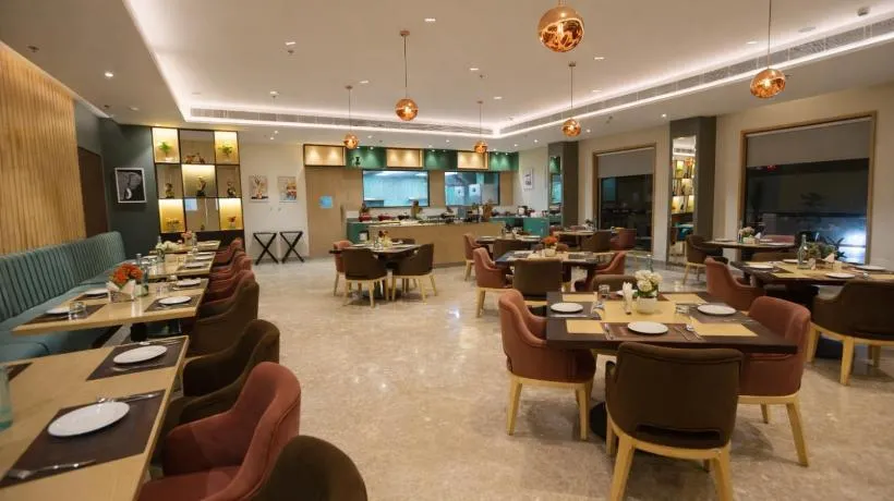 Kanak Restaurant & Café